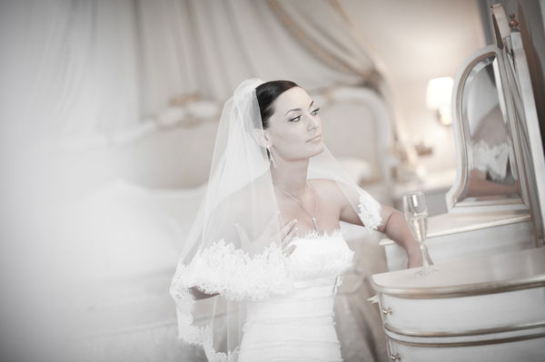 Women Still Marry Up—But the Spousal Income Gap is Narrowing