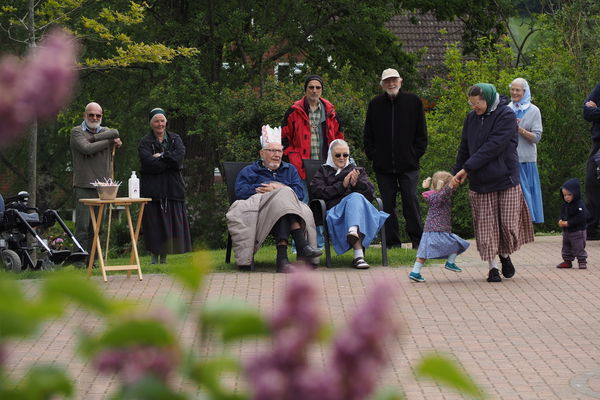 5 Questions with Family Studies: Johann Huleatt on What We Can Learn From the Bruderhof About Elder Care