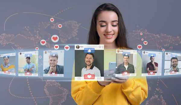 Couples Around the World Who Met In Real Life Are Happier Than Those Who Met Online