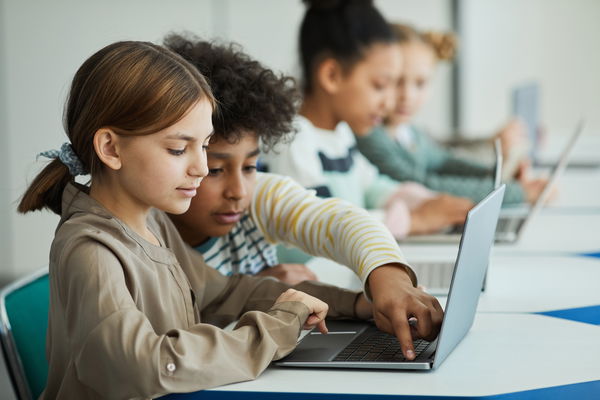Teachers, Not Tablets: School Screen Time Is Harming Our Kids